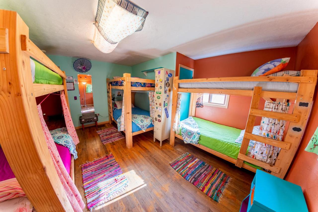 Posto Letto in Dormitorio con 6 Letti